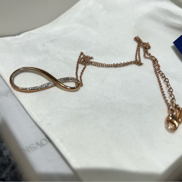 ✨ Stunning Elegant Vintage Swarovski Rose Infinity Exist Necklace - Picture 12 of 16